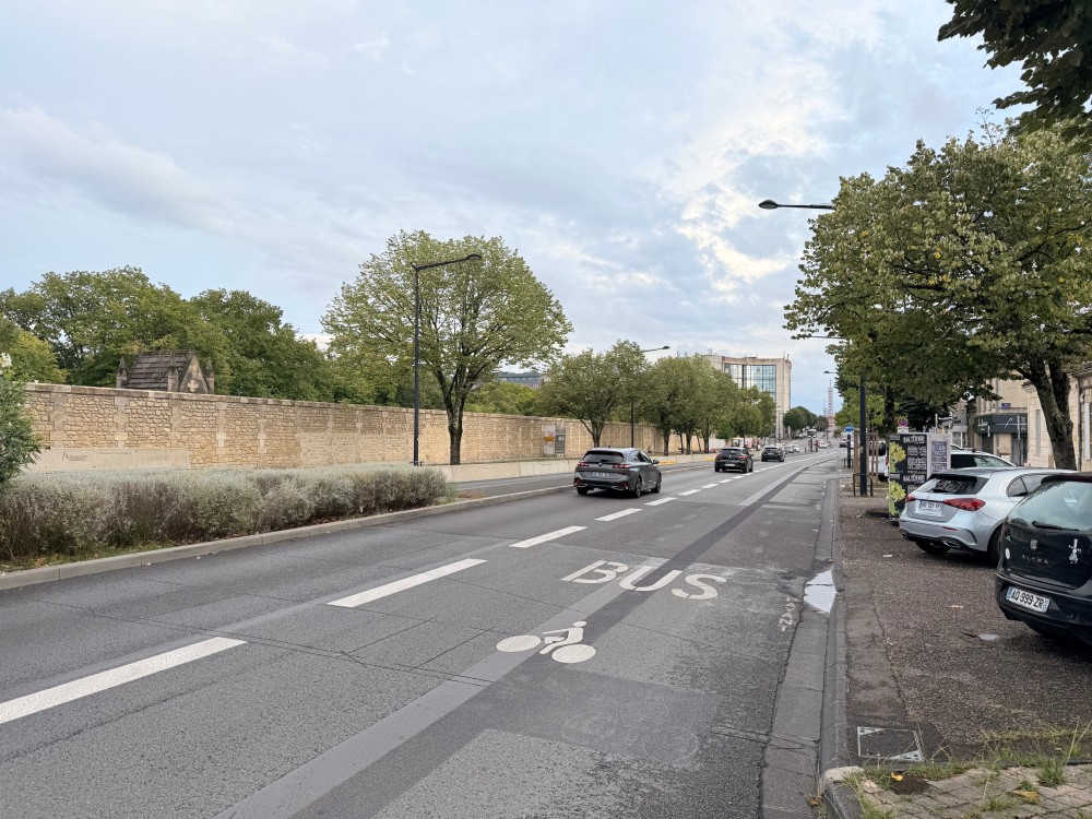 Soutenir la création d’une piste cyclable en site propre sur les boulevards