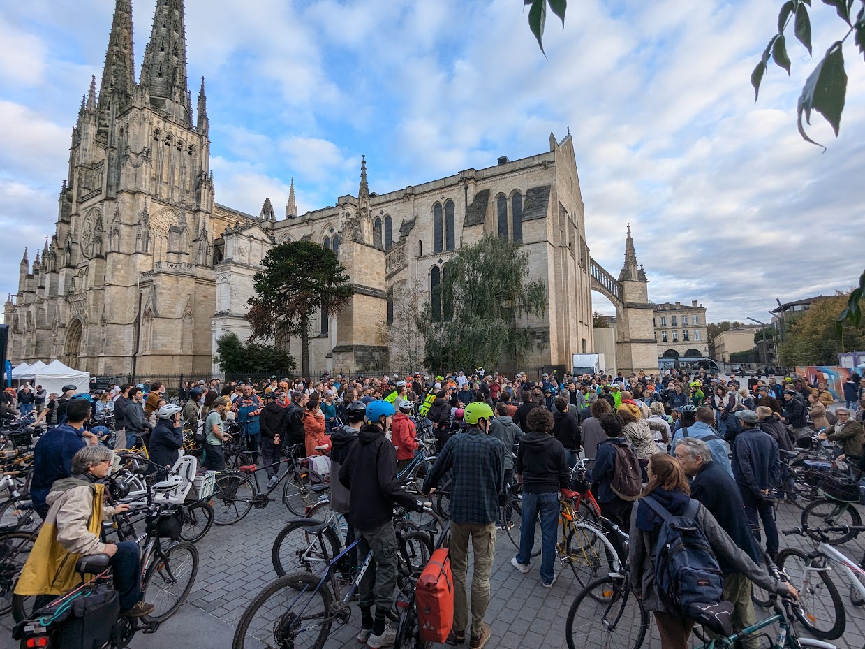 Organiser des rencontres avec les associations