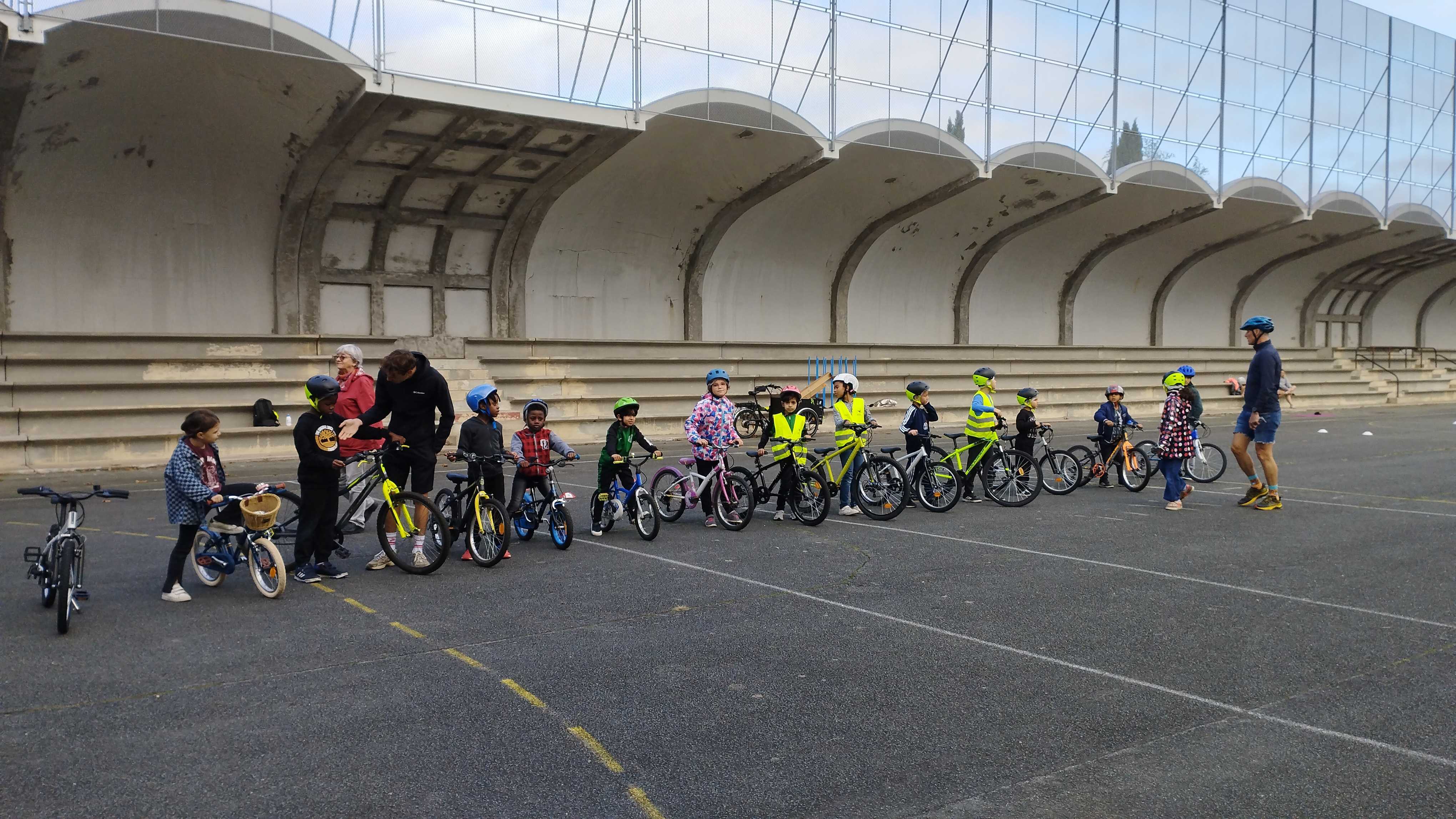 Mettre en place le Savoir Rouler À Vélo (SRAV) jusqu’au niveau 3