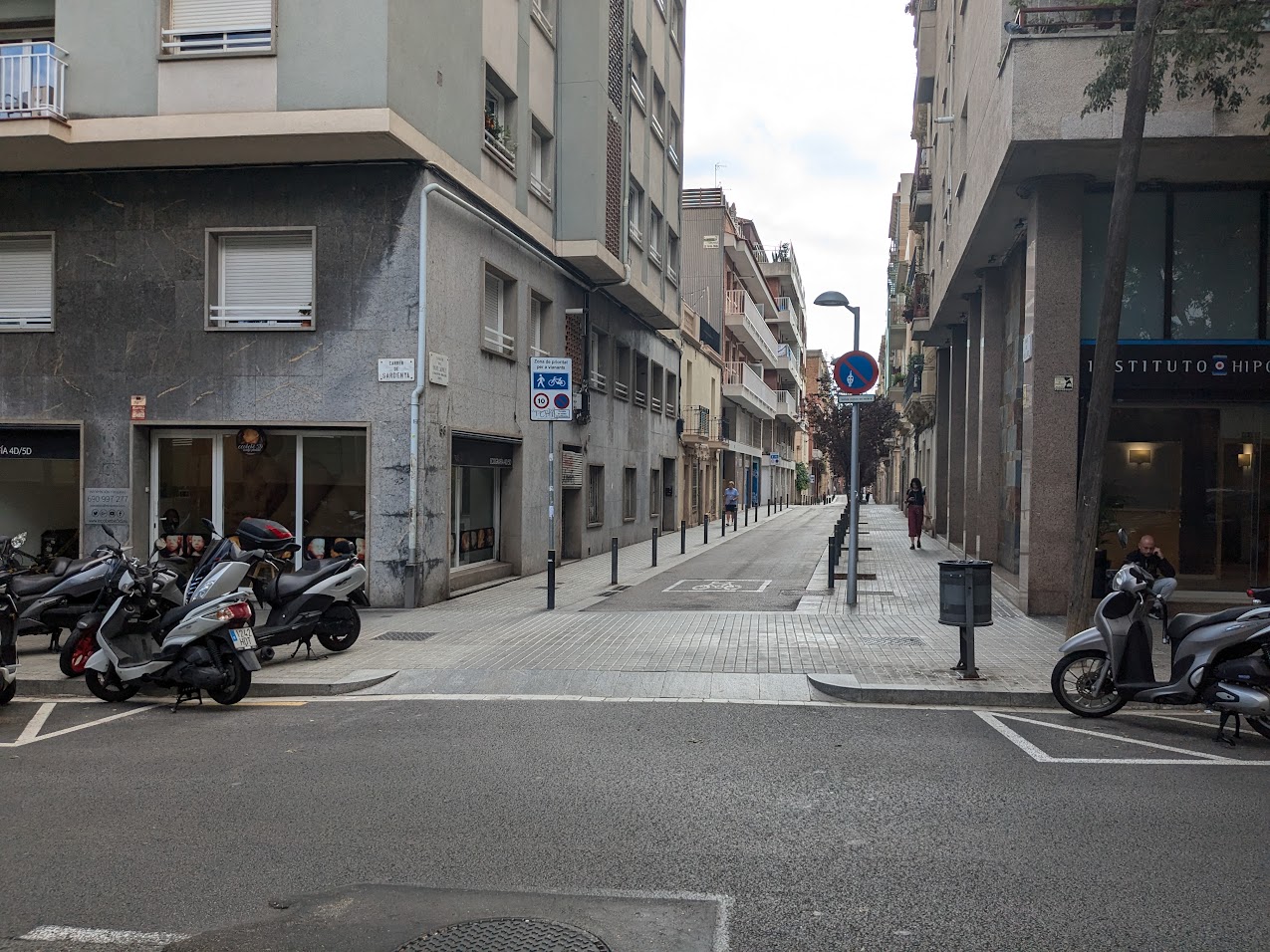 Généraliser les trottoirs traversants